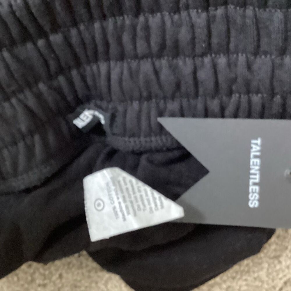New. Talentless black sweat shorts. Small. Retails $89 - Picture 5 of 5